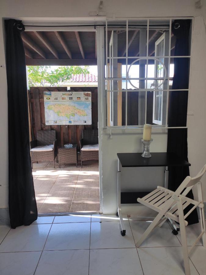 Montego Bay Garden Studio Екстер'єр фото